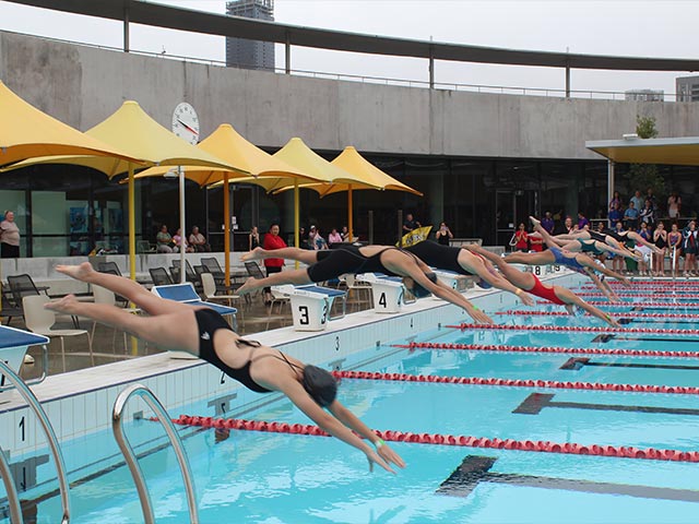carnivals-swimming